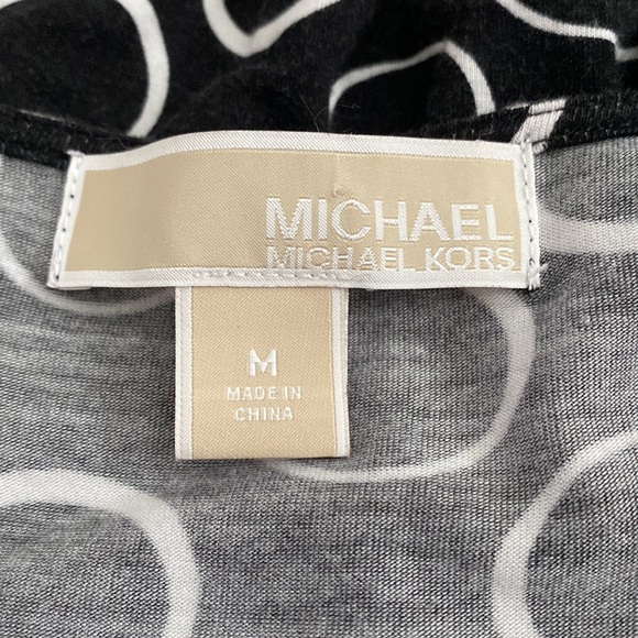 MICHAEL KORS || Twist Front V Neck Blouse size Medium - Picture 4 of 5